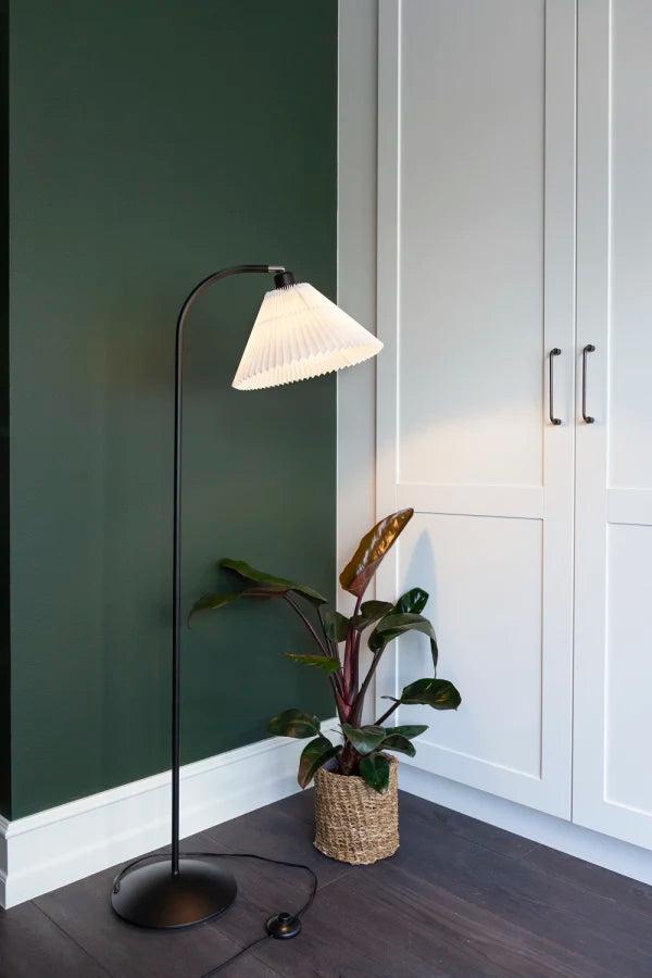 MEDINA Gulvlampe Hvid, Sort - Halo Design
