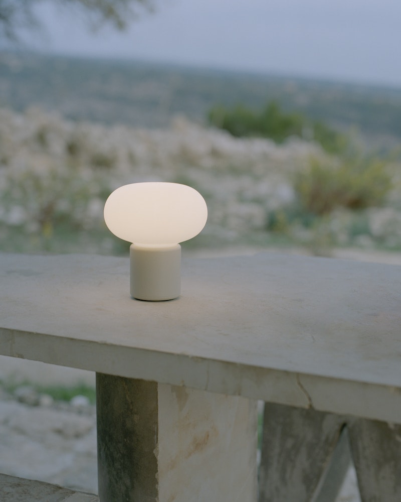 Karl-Johan Portable Bordlampe - Light Grey