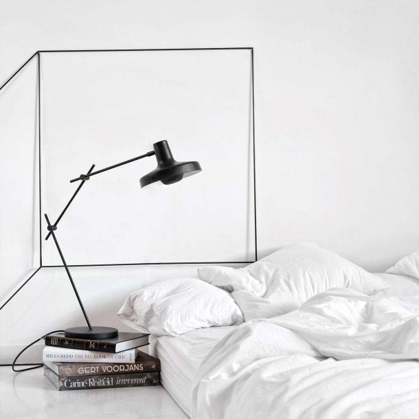 Arigato Table Lamp Black - Lampefeber