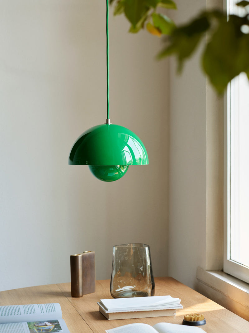 Flowerpot pendel lampe i signal green