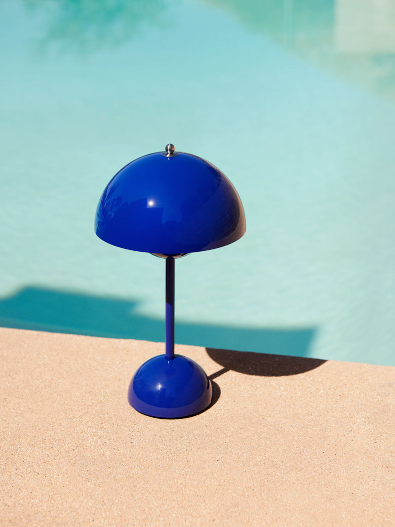Verner Panton Flowerpot portable VP9 bordlampe