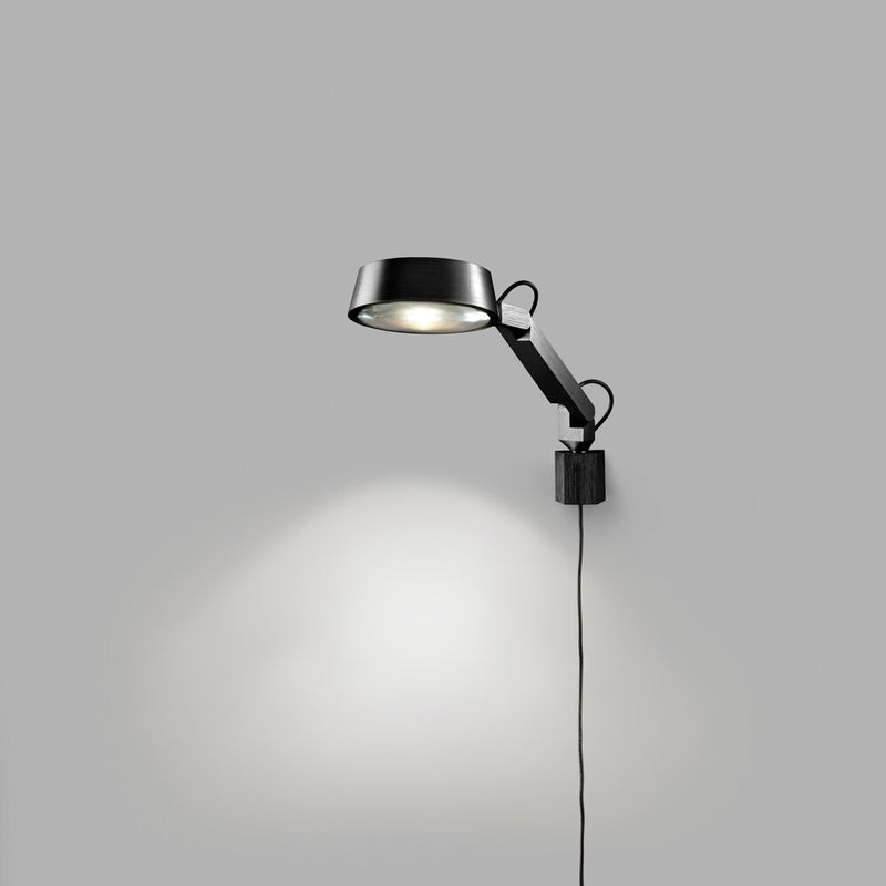 Carbon Black DARK W1 Light-Point