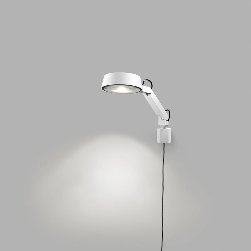 Smuk Light-Point Væglampe i hvid