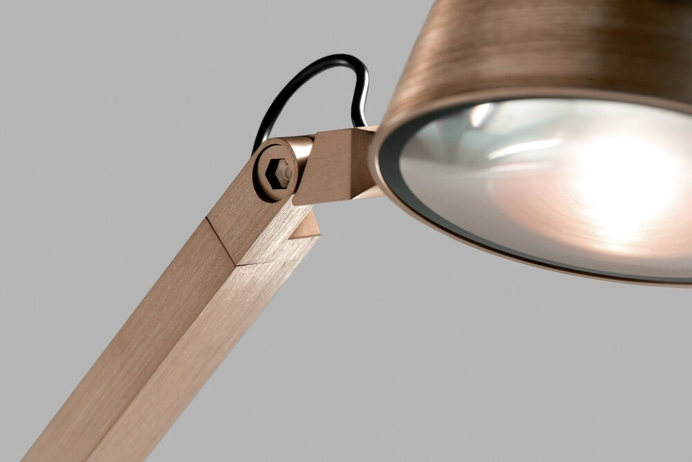 Close up af T1 Bordlampe fra Light-Point