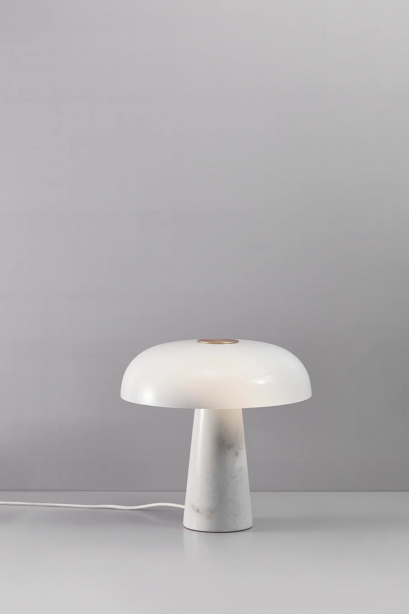 Smuk og naturlig Nordlux bordlampe