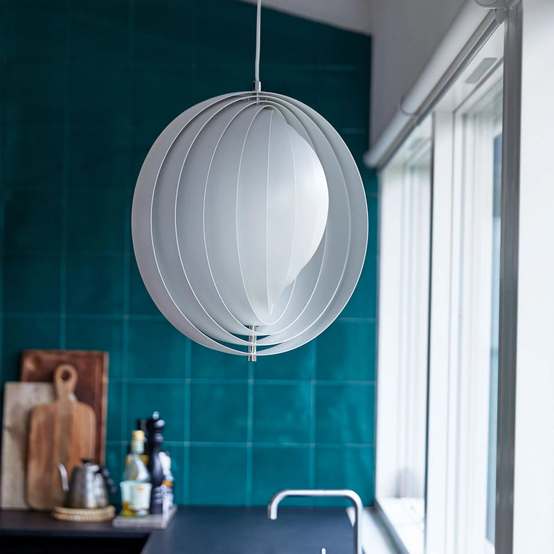 Verner Panton Moon Pendel Small Hvid Ø34 cm.