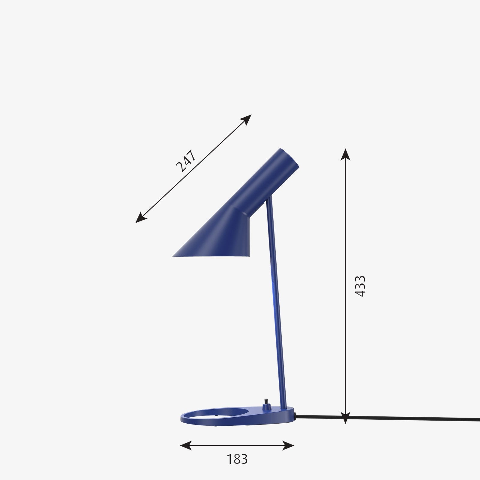 Arne Jacobsen lamper i smuk blå nuance