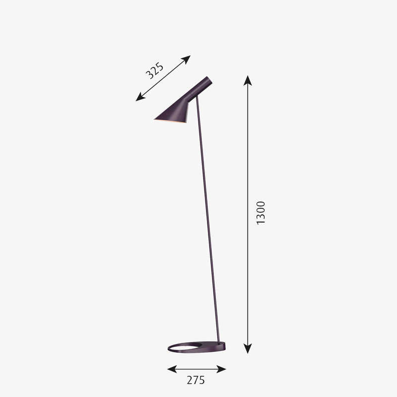 AJ gulvlampe designet af arne jacobsen