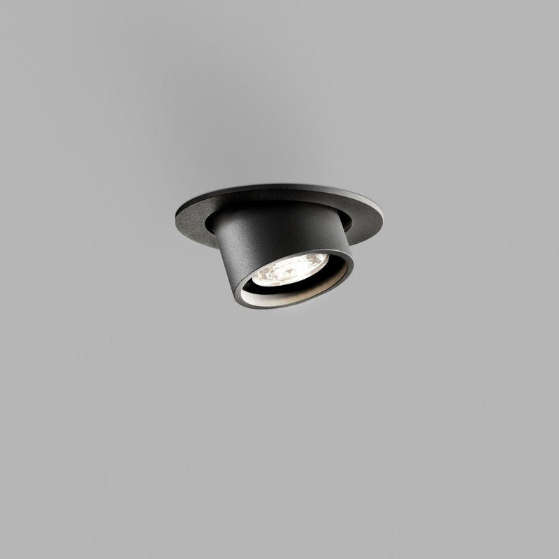 ANGLE DOWNLIGHT 2700K, BLACK fra Light-Point