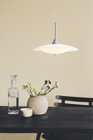Halo desing pendel lampe model baroni over et spisebord