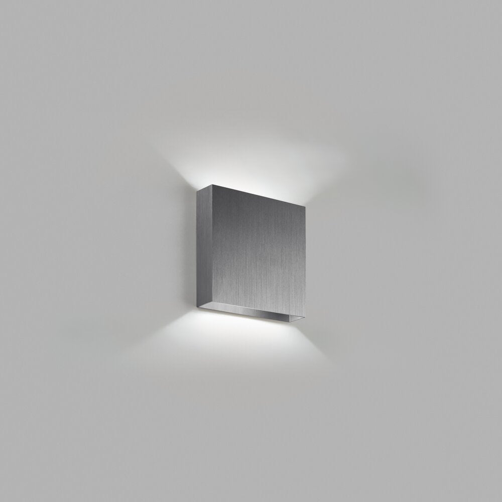 Compact W1 Up/Down Væglampe 2700K/3000K Titanium - Light-Point