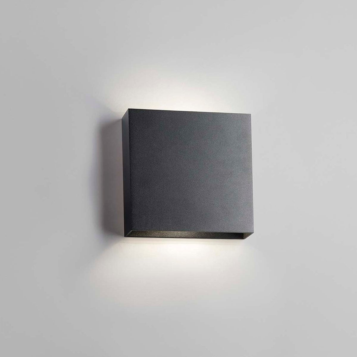 Compact W2 Up/Down Væglampe 2700K/3000K Sort - Light-Point
