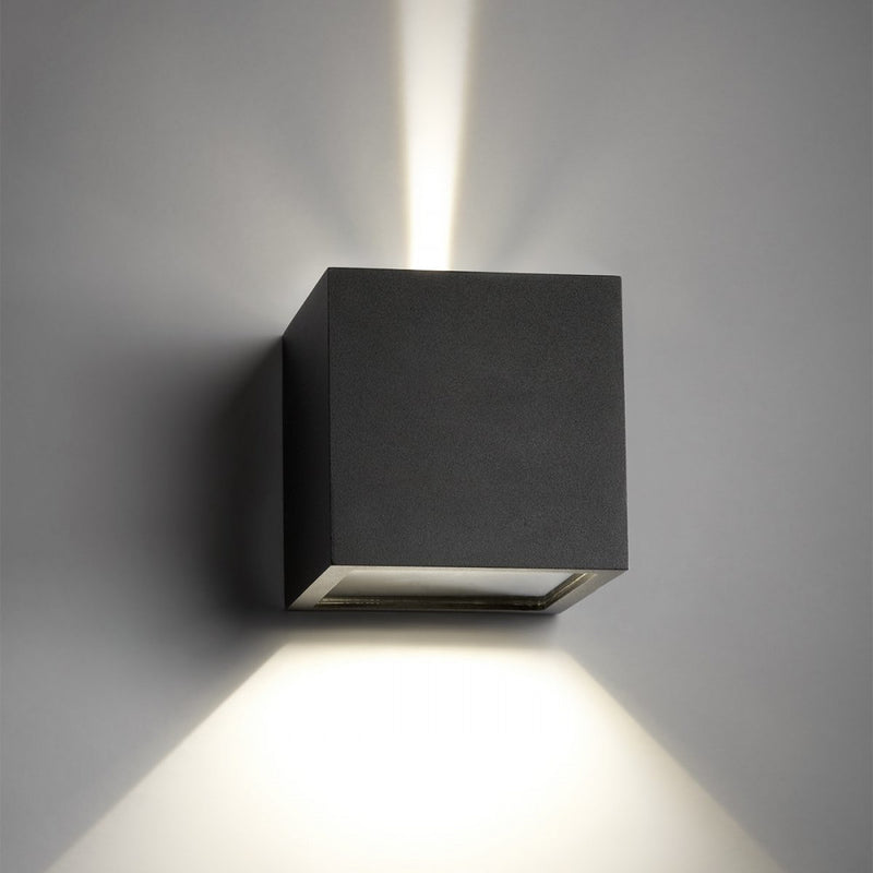 Cube Up/Down LED Væglampe Sort