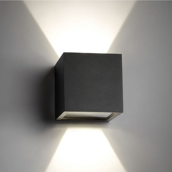 Cube Up/Down LED Væglampe - Sort - Light-Point