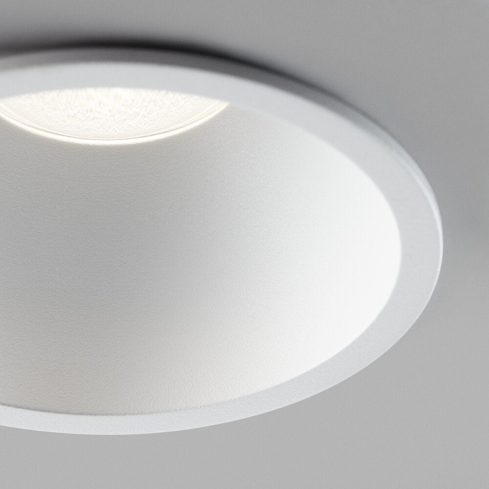 Curve II Ø90 Spotlampe Hvid