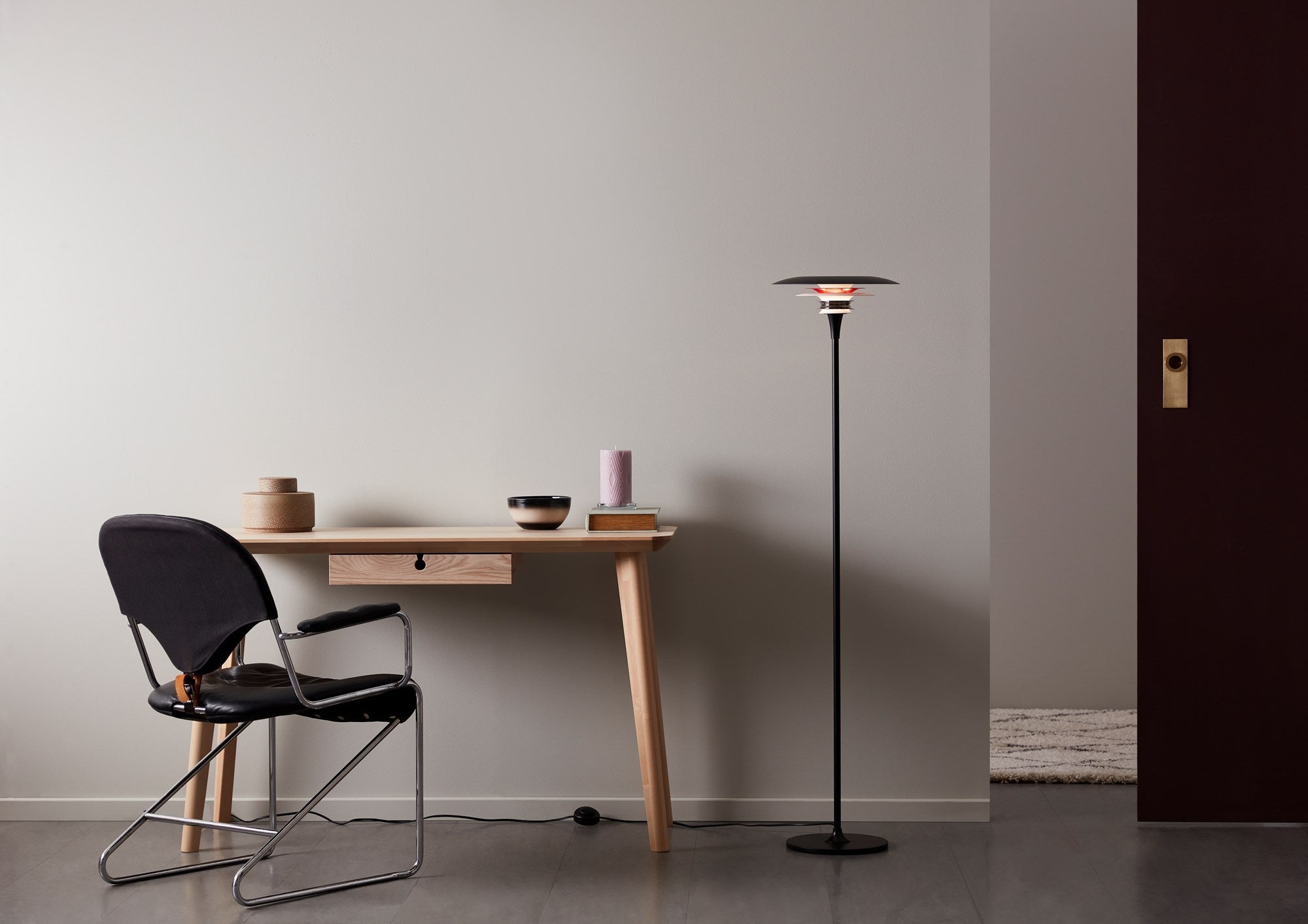 Diablo Gulvlampe Ø30 Mat sort, blank rød G9