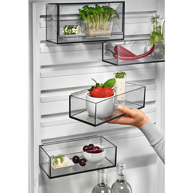 AEG RCB632E4MX - Fritstående kølefryseskab