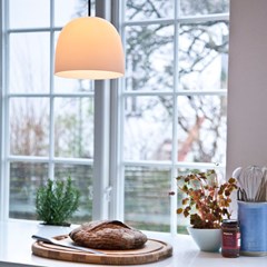 Super 115 Pendel opal glas - Sort Ledning