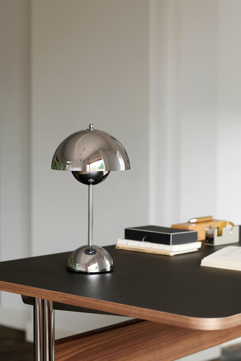 Chrome Flowerpot lampe VP9 fra &Tradition