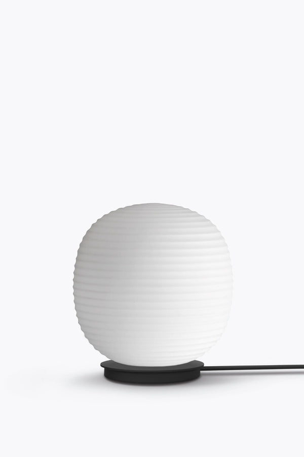 Lantern Globe Bordlampe Medium - New Works