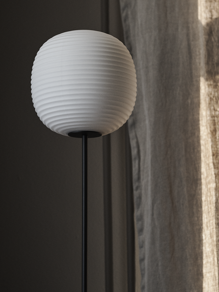 Lantern Gulvlampe Medium
