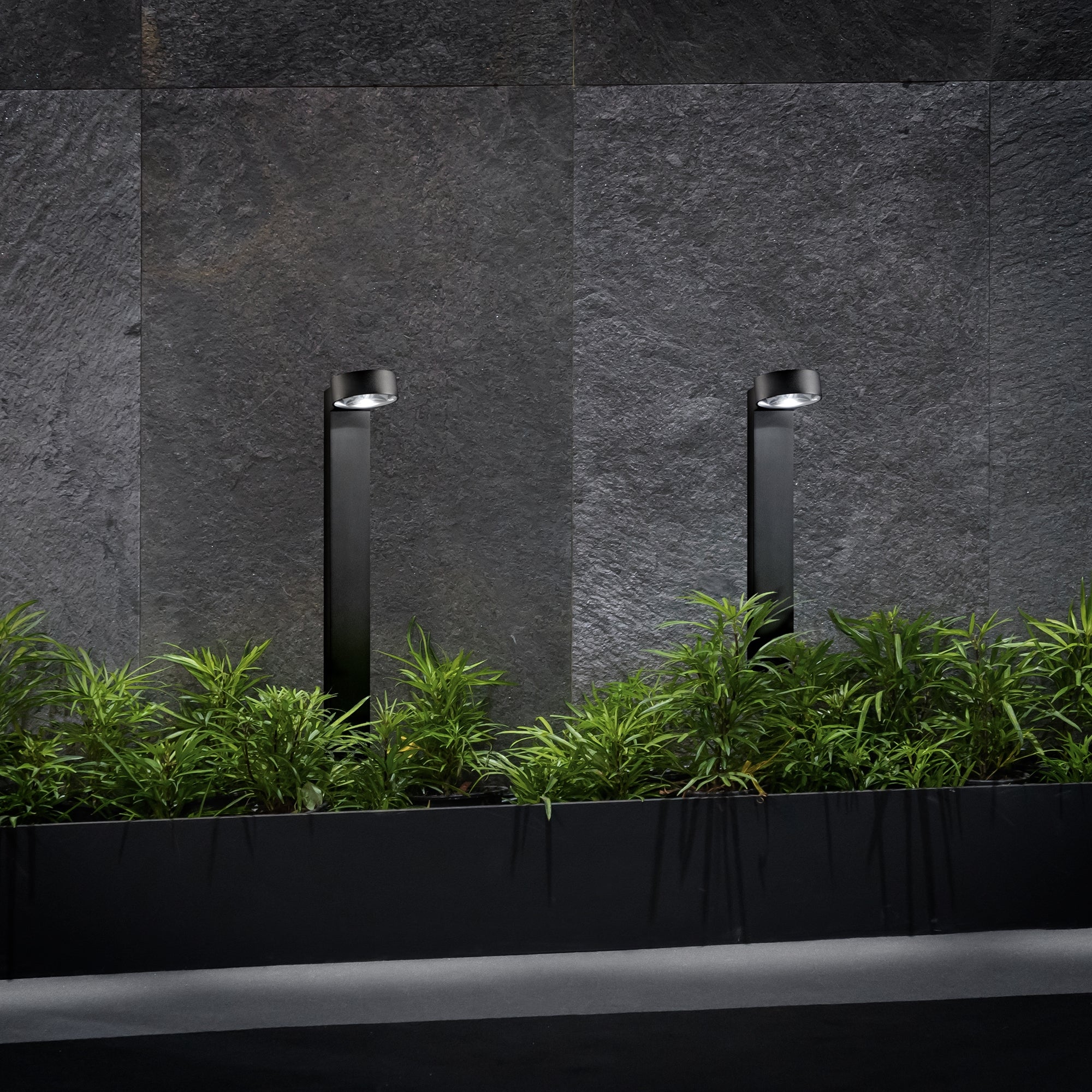 Orbit Garden 1 Sort Bedlampe