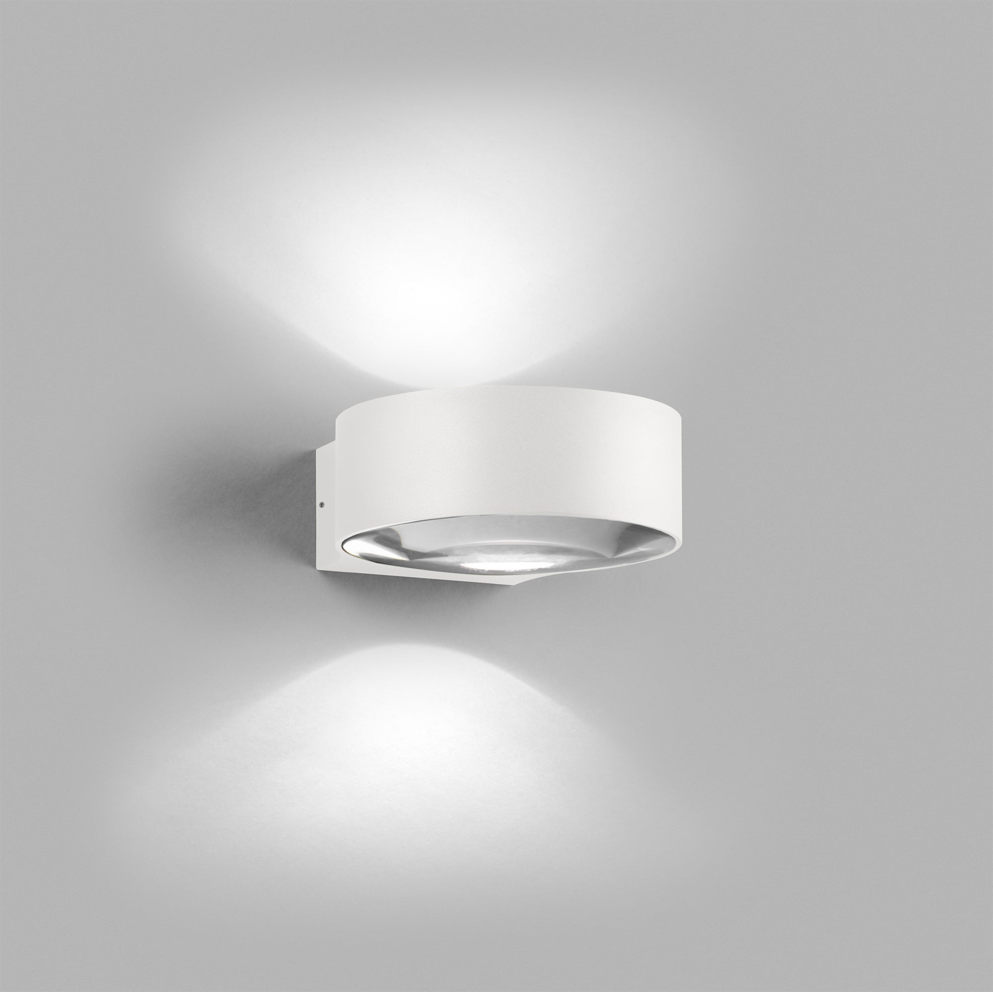 Orbit Wall W2 Hvid Væglampe fra Light-Point