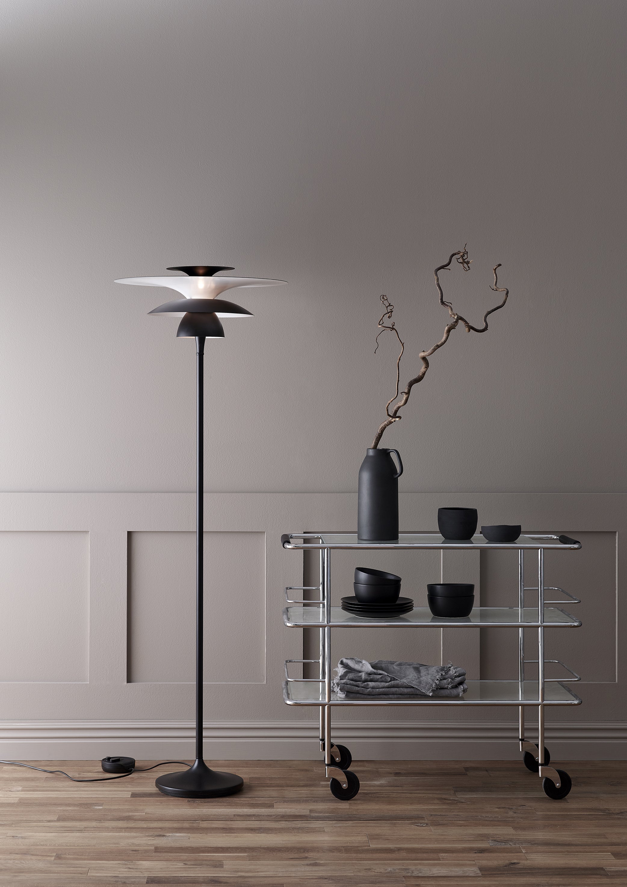 Picasso Gulvlampe Mat sort Ø50 H1490 G9 LED
