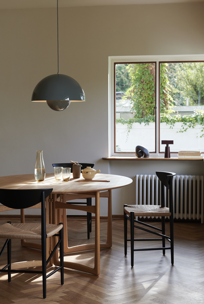 Flowerpot pendel lampe i stone blue farven