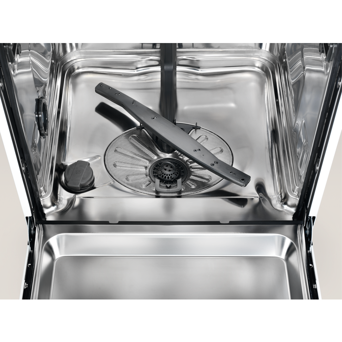Electrolux ESF5545LOX opvaskemaskine set indvendigt