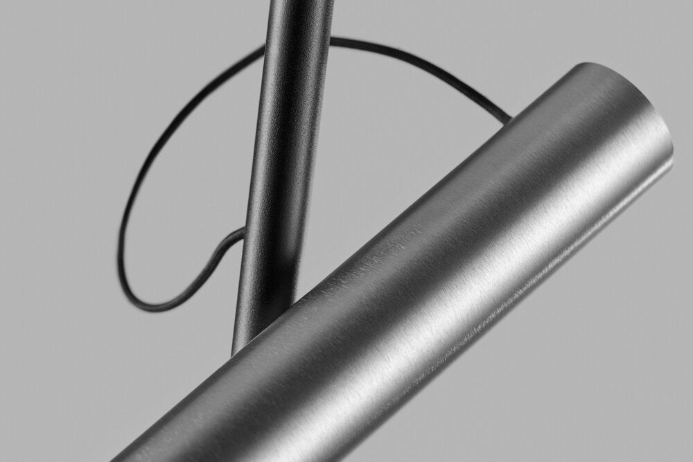 Spirit F1 Sort/Titanium Gulvlampe