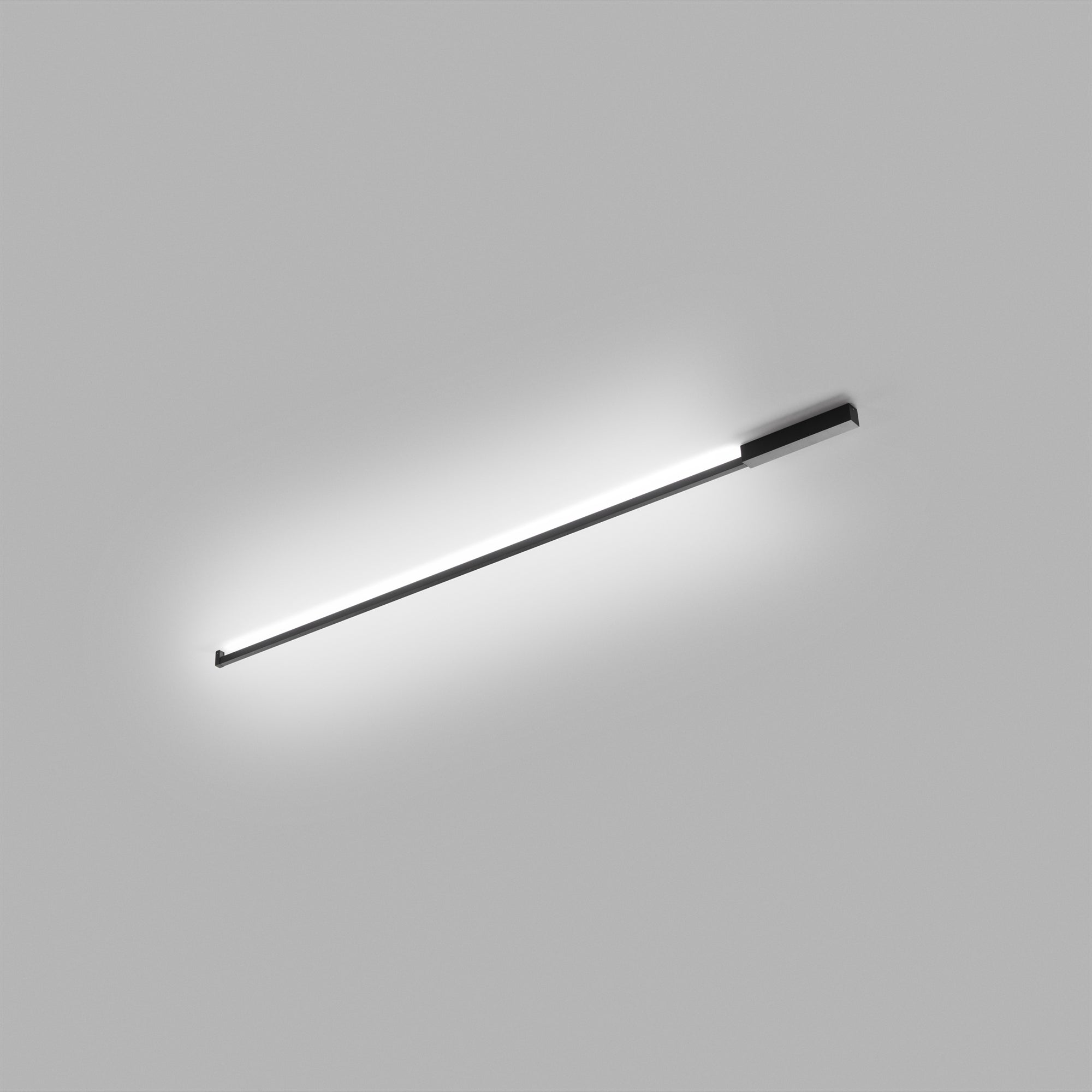 Stripe S1500 C/W Sort - Loftslampe/Væglampe