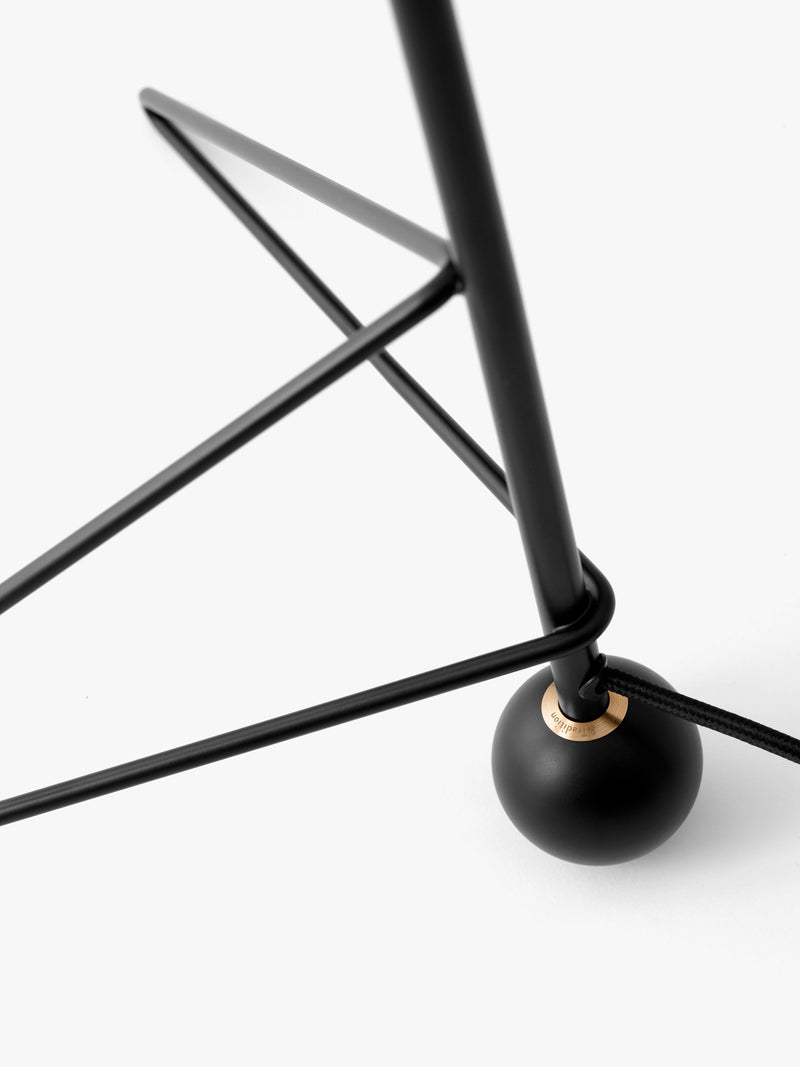 Tripod HM9 Bordlampe Sort