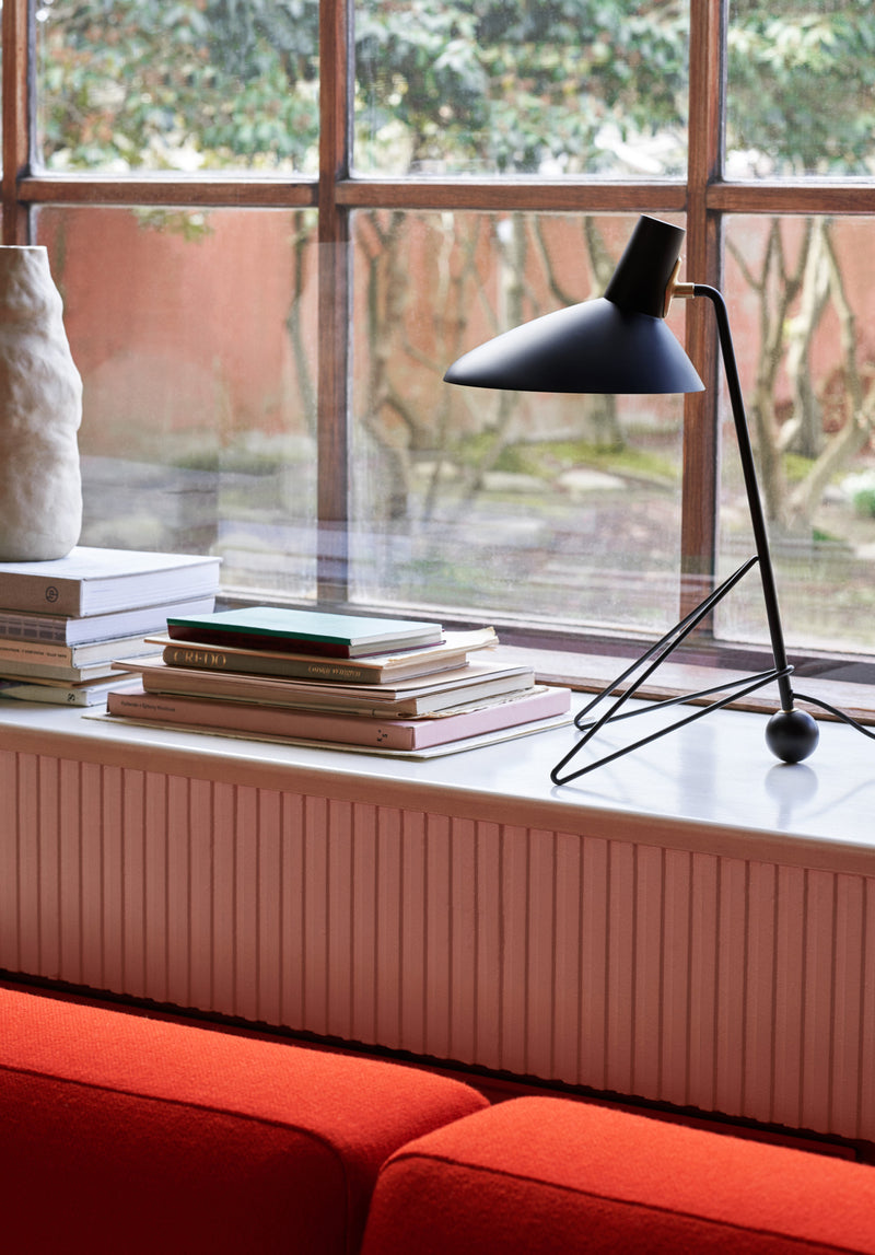 Tripod HM9 Bordlampe Sort