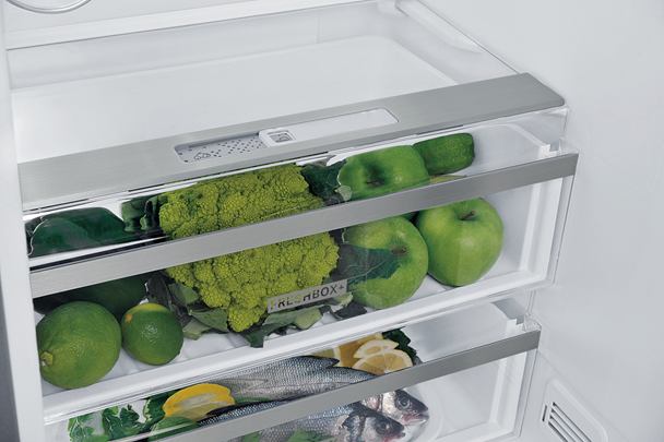 Whirlpool W7 931T W - Fritstående kølefryseskab